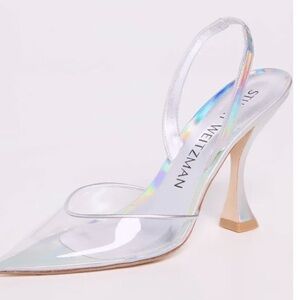 Like new Stuart Weitzman heels.